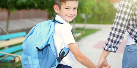Autoritzacio i registre de la recollida dels nens a la porta de l_escola